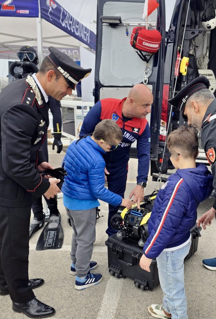 Sport nautici contro il bullismo: a Nettuno i Carabinieri promuovono l'armonia ispirata ai principi della giornata mondiale per l'autismo 1