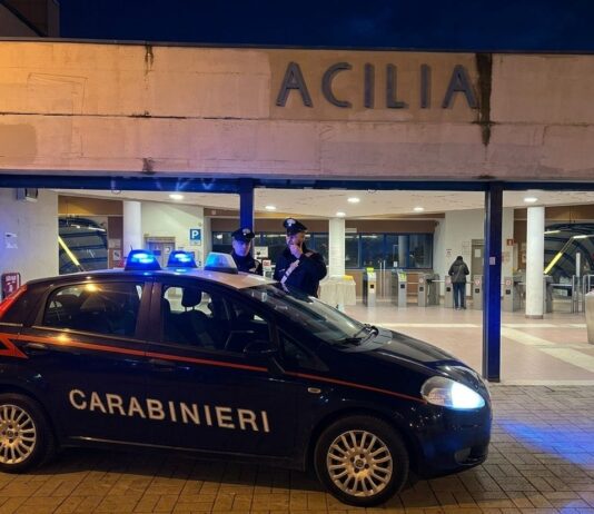 Ostia, estorsione con il metodo del “cavallo di ritorno”: due uomini arrestati dai carabinieri