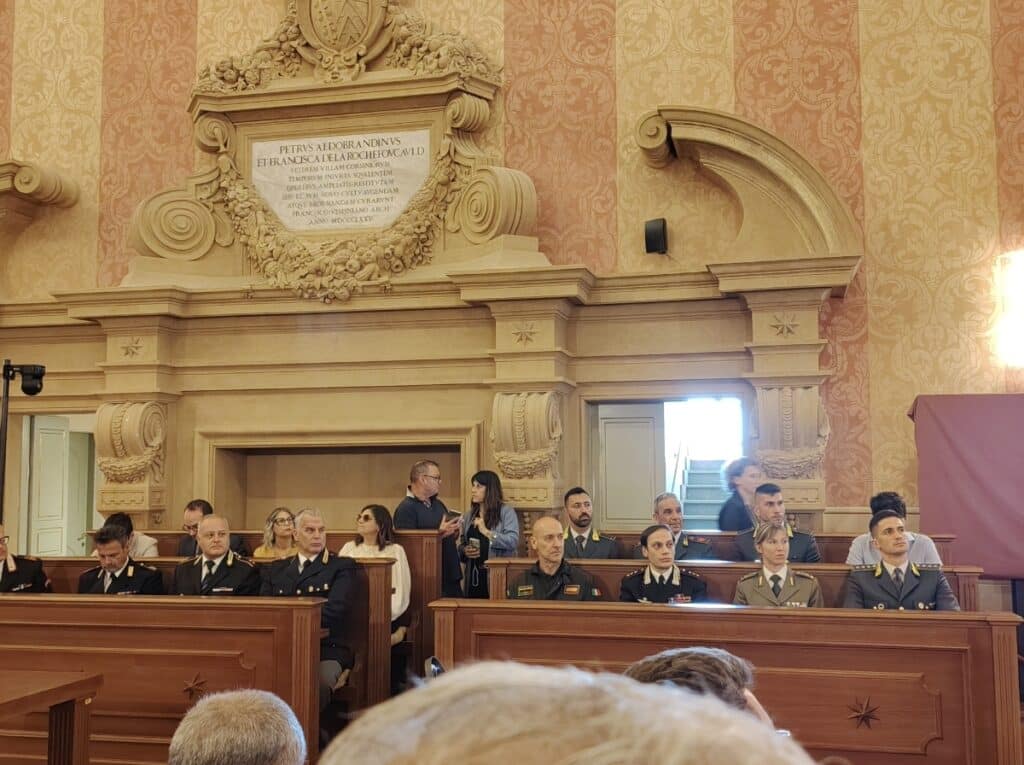 Anzio, a Villa Sarsina folla di autorità e cittadini all'inaugurazione della mostra "l'eredità di Falcone e Borsellino" 3
