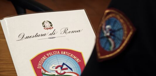 Roma, confiscato patrimonio di un clan Sinti, truffe agli anziani, documenti falsi, veicoli rubati