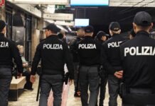 Roma, nascondigli sotterranei per droga e refurtiva. Cinque arresti underground della Polizia
