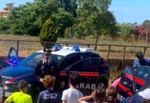 Ardea, i Carabinieri incontrano i bambini dell”Estate Ragazzi’ della parrocchia San Lorenzo