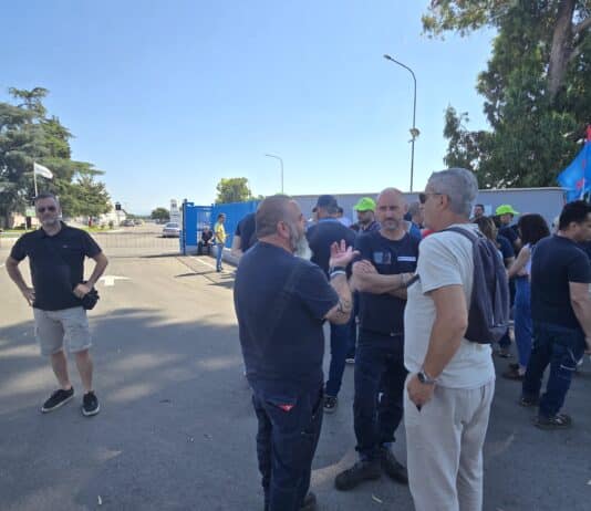 Koch-Glitsch/KES Italy, S. I. Aprilia: “Difendere i lavoratori, fermare i licenziamenti. Ministro e Regione rispondano del futuro industriale di Aprilia”