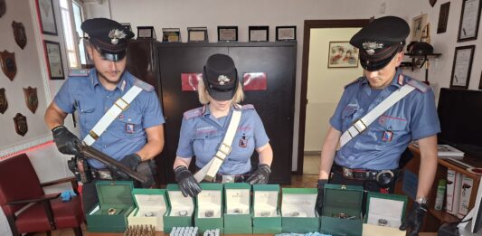 Ardea, Tor San Lorenzo. Servizio straordinario dei Carabinieri: due arresti in fragranza per droga ed armi