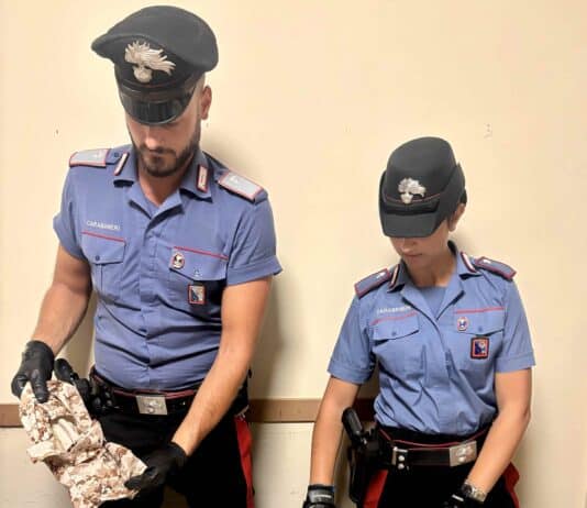 Anzio, rapina a mano armata ad un esercizio commerciale, i carabinieri arrestano 2 giovani di Aprilia e uno di Roma