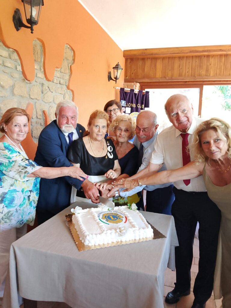 Lions Roma Litorale Sud Passaggio della Campana. Anno lionistico 2026/27 1 Lions Roma Litorale Sud Passaggio della Campana. Anno lionistico 2026/27 1