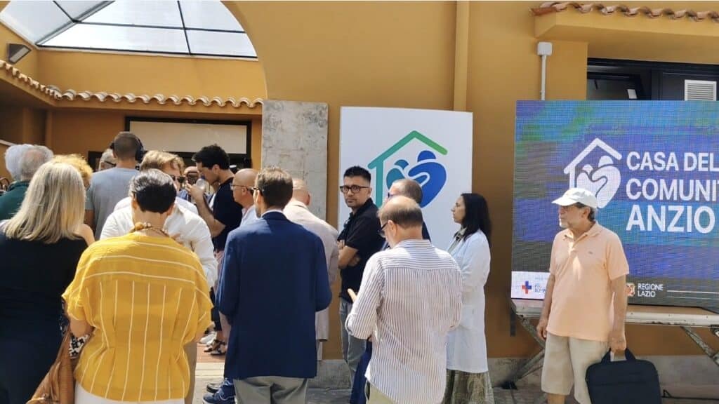 Inaugurati la Casa della Comunità e l'Ospedale di Comunità "Anzio": a Villa Albani nasce un nuovo modello di sanità territoriale 5 Inaugurati la Casa della Comunità e l'Ospedale di Comunità "Anzio": a Villa Albani nasce un nuovo modello di sanità territoriale 5