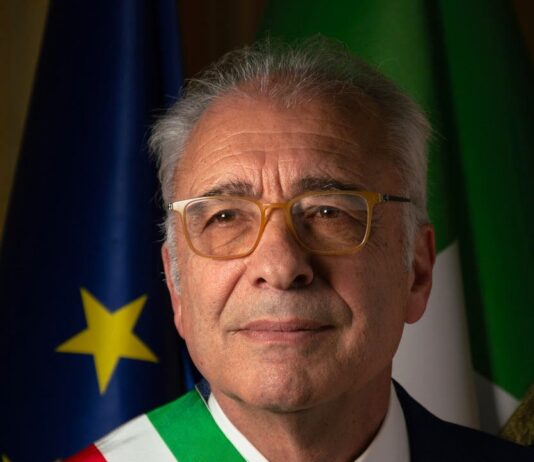 Anzio, Città per 24 ore senz’acqua, disagi a non finire. Il sindaco: “Danno enorme e silenzio dalla società, ora basta”
