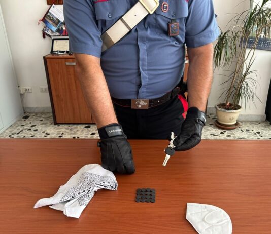 Velletri, sorpresi dai Carabinieri mentre tentano di indrodursi in un’abitazione: due arresti grazie alla segnalazione di un cittadino