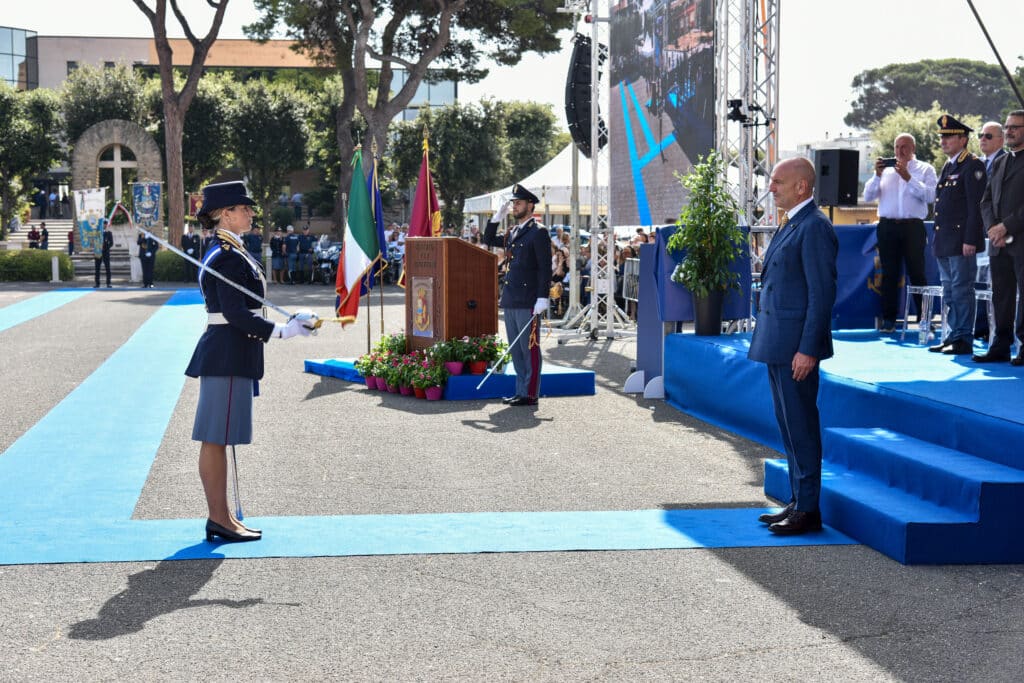 Nettuno, giuramento 233° corso allievi agenti della Polizia di Stato 1