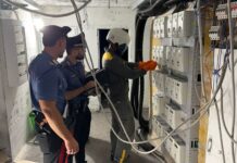 Roma, occupano un immobile e rubano energia elettrica dalla casa vicina. Tre arresti