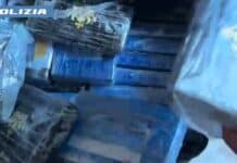 Pomezia, fortino della droga stanato dalla Polizia. 3 arresti e un kg di stupefacente
