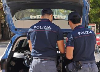 Ostia, mezzo chilo di droga tra cocaina, crack e hashish: due arresti della polizia In Libera Uscita 8