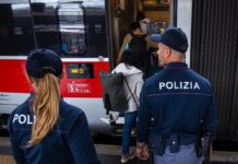 Due rapine sventate a Roma Termini, uno degli autori cerca di nascondere la refurtiva in bocca