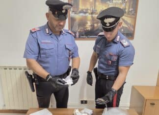 Nettuno, getta la droga dal finestrino al posto di blocco, i Carabinieri arrestano 39enne In Libera Uscita 8