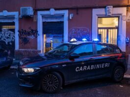 Roma, pugni al volto per l’orologio d’oro e il borsello. 20enne in manette