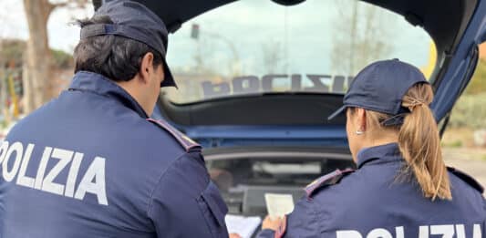 Roma, assaltano cassaforte di un golf club e restano nascosti per ore. Arrestati 3 complici