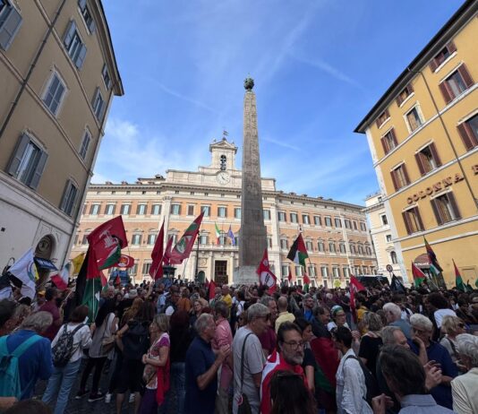 Ddl Antisemitismo, in centinaia a Montecitorio contro “norma-bavaglio”
