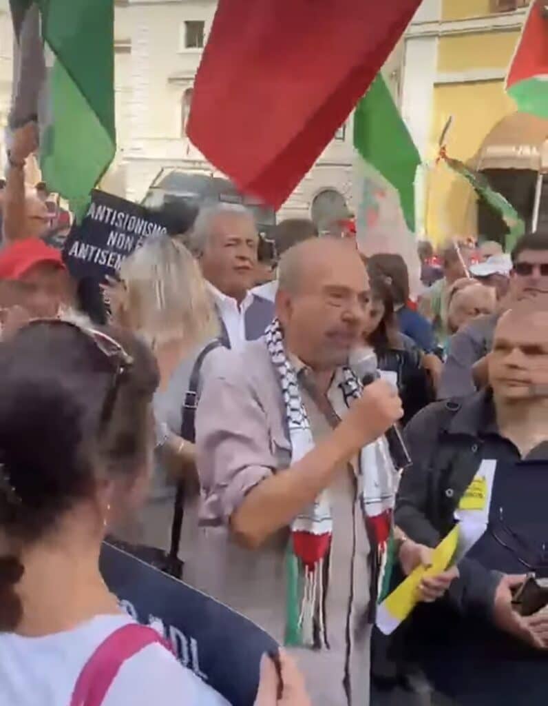Ddl Antisemitismo, in centinaia a Montecitorio contro "norma-bavaglio" 5 Ddl Antisemitismo, in centinaia a Montecitorio contro "norma-bavaglio" 5