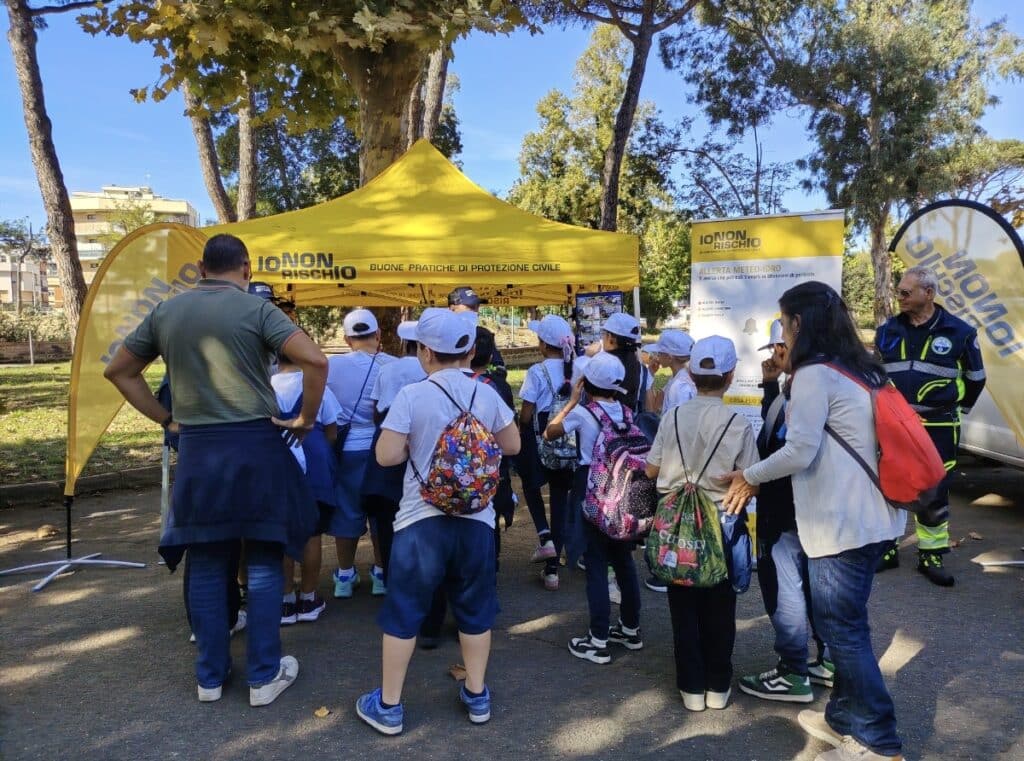 Nettuno, manifestazione della Protezione civile al parco: i bimbi a confronto con chi interviene durante le emergenze 4