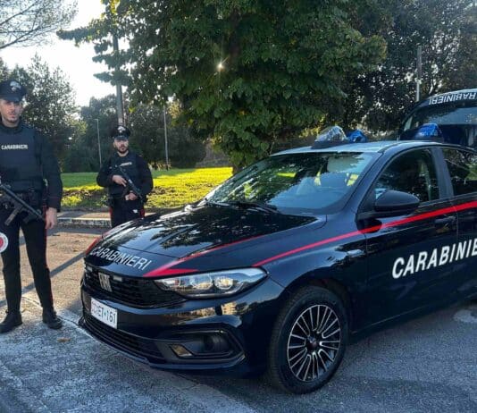 Roma, torna la banda dei peruviani. Aggrediti i clienti di un hotel e rubati i bagagli